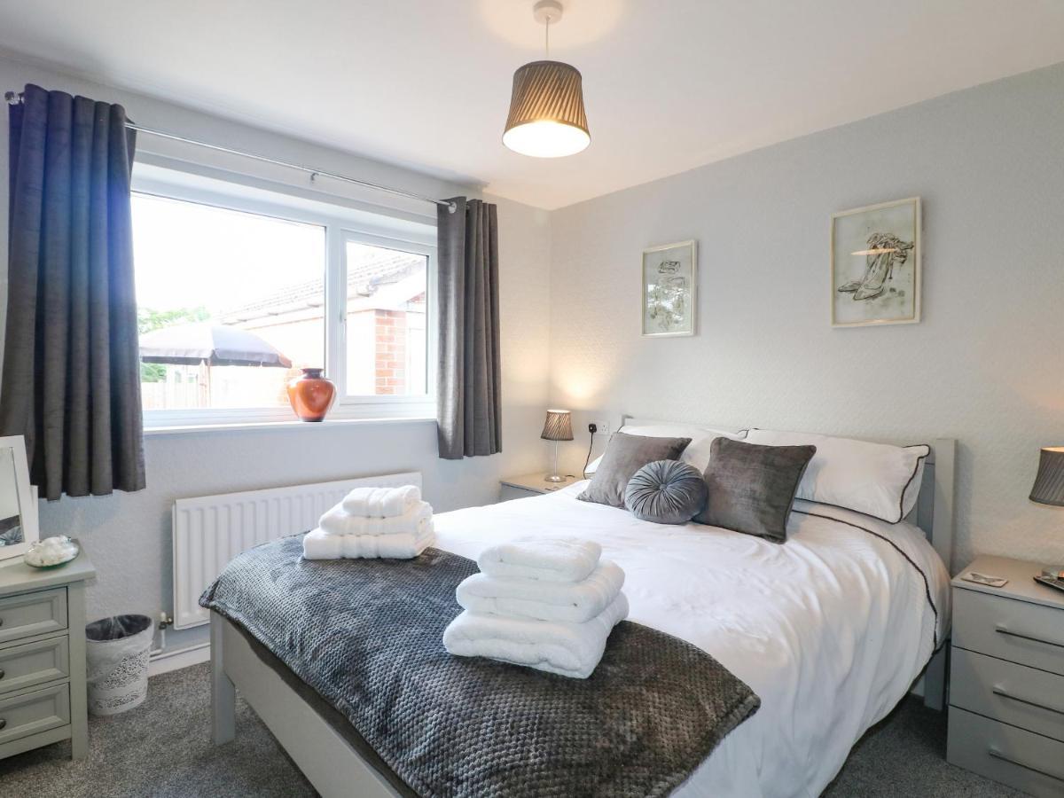 George'S Place Froghall Esterno foto